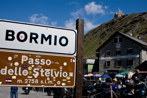 stelvio pass hight.webp