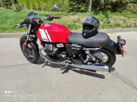 New Moto Guzzi V7 II Special   2.webp