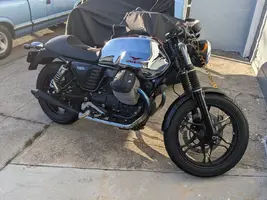 guzzi.jpg