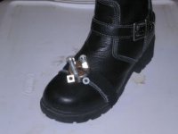 magnetic boots.jpg