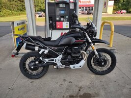 V85TT AT GAS STATION.jpg