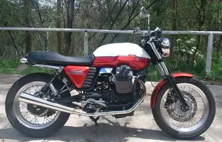 guzzi v7 (12).webp